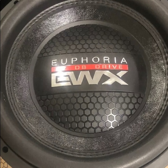 Euphoria 12 in 2500 watt sub - Picture 2 of 3